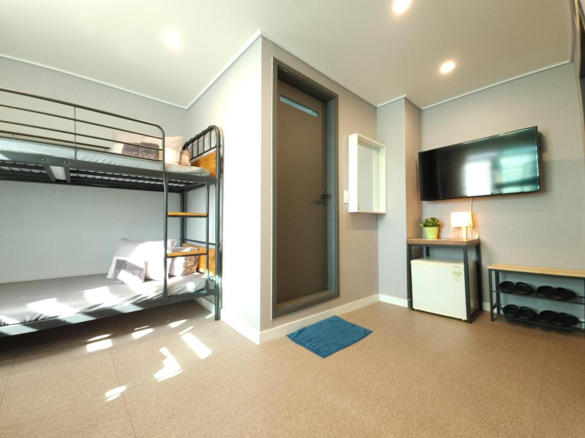 Oyo Hostel Dongdaemun1 Seul Esterno foto