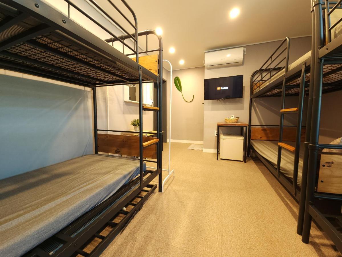 Oyo Hostel Dongdaemun1 Seul Esterno foto