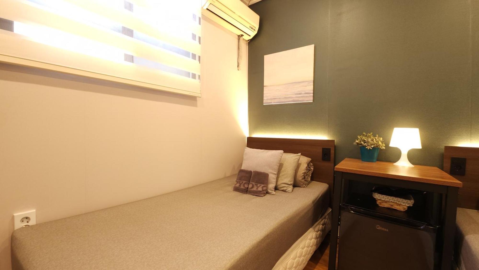 Oyo Hostel Dongdaemun1 Seul Esterno foto